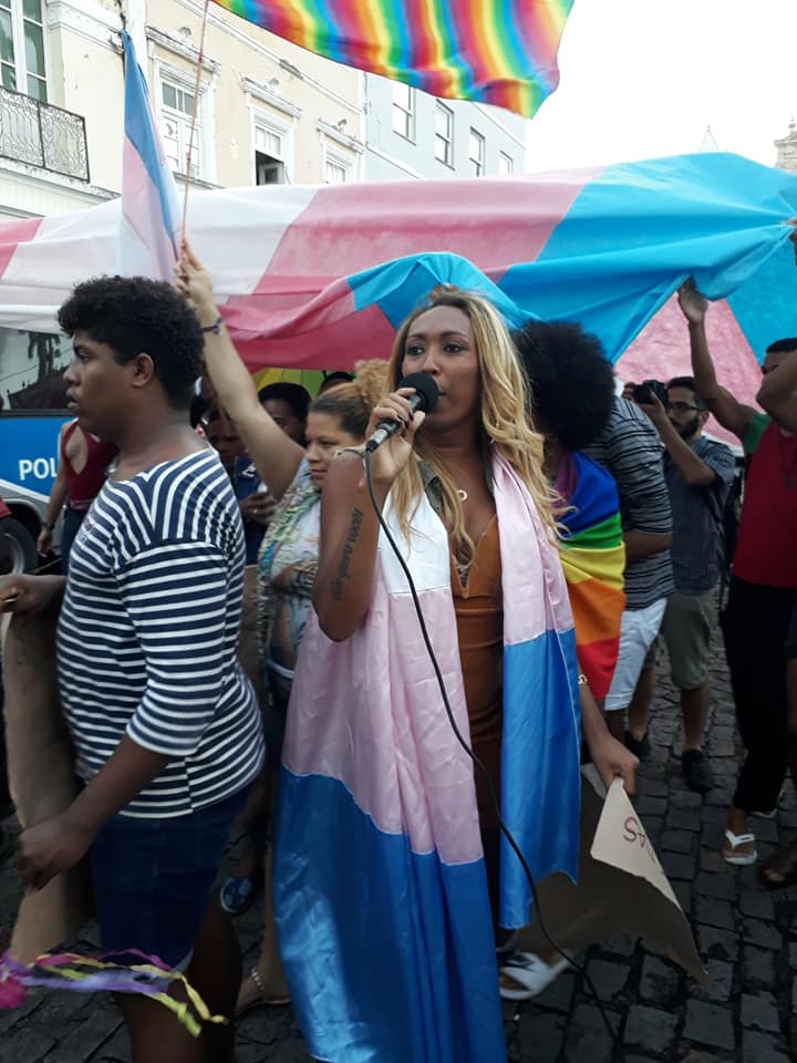 41215786_2007309899319348_4395607094233923584_n