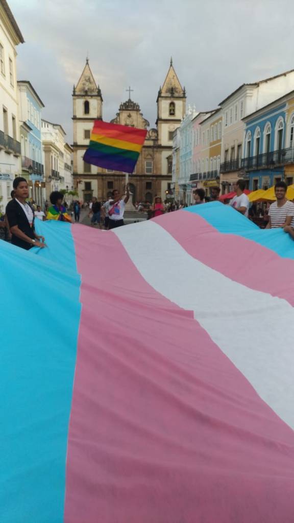 cb415609-b168-483d-b3ef-456bd48f2a24